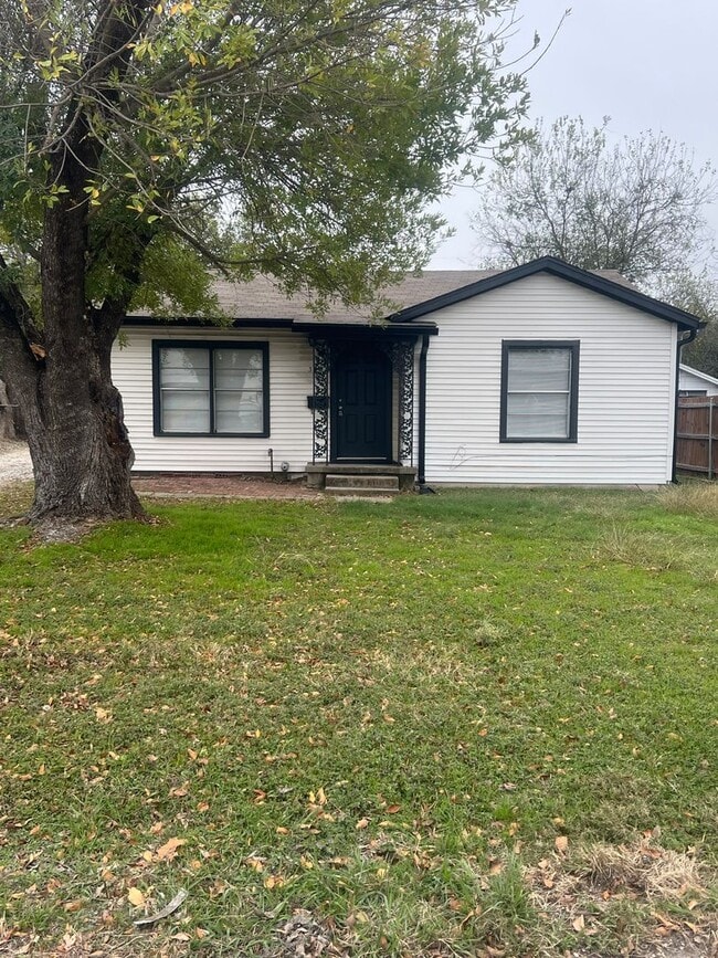 Building Photo - 3422 Shelby Ave