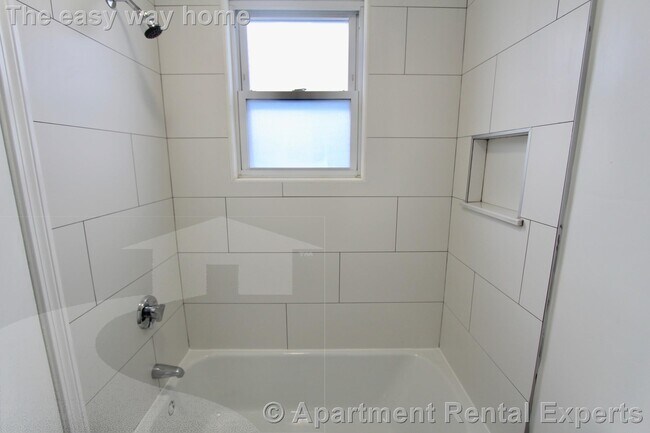 Building Photo - 55 Forest Ave