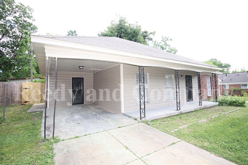 Primary Photo - 3096 Claudette Rd