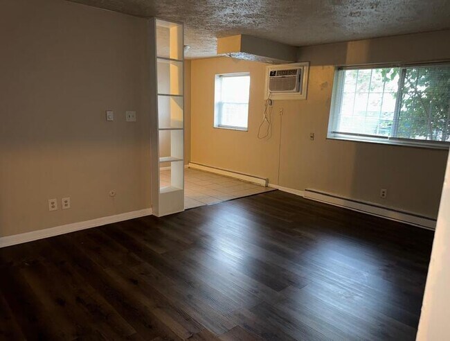 Photo - 2826 S Pennsylvania St Apartment