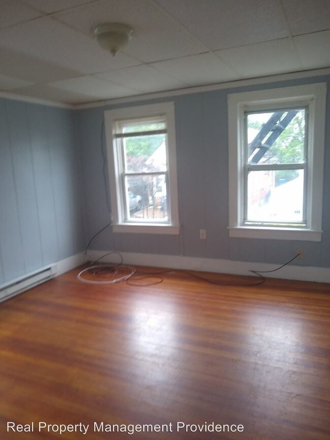 Building Photo - 104 Allston St