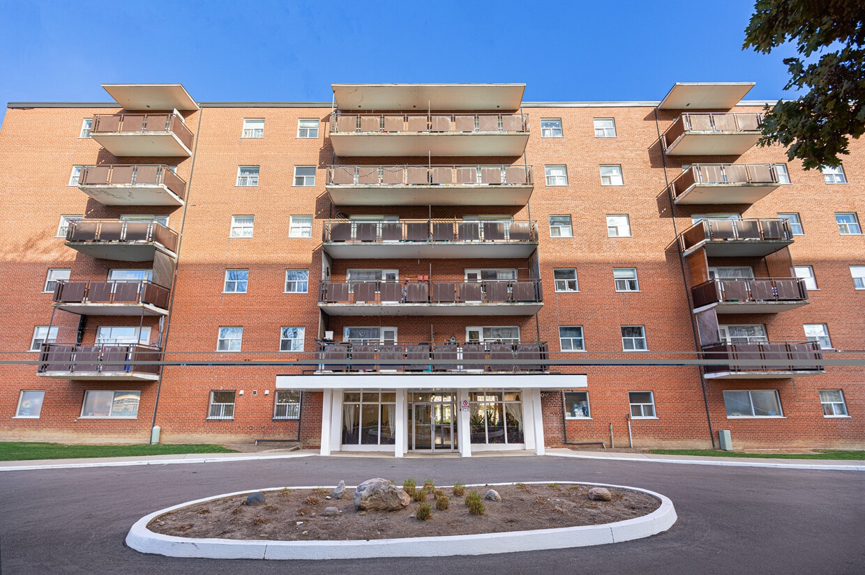 Building Photo - Ponytrail Terrace