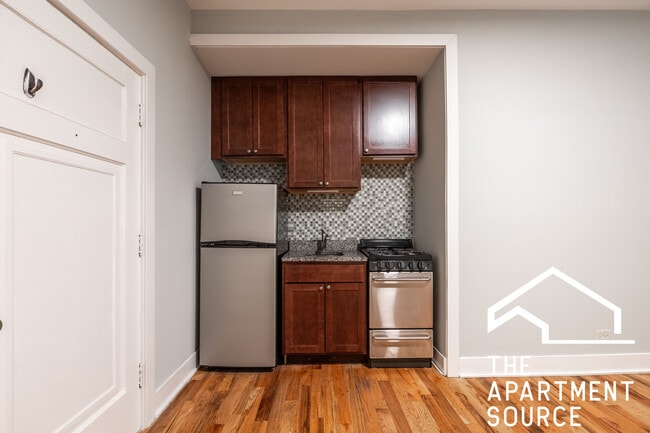 Photo - 4546 N Damen Ave Apartment