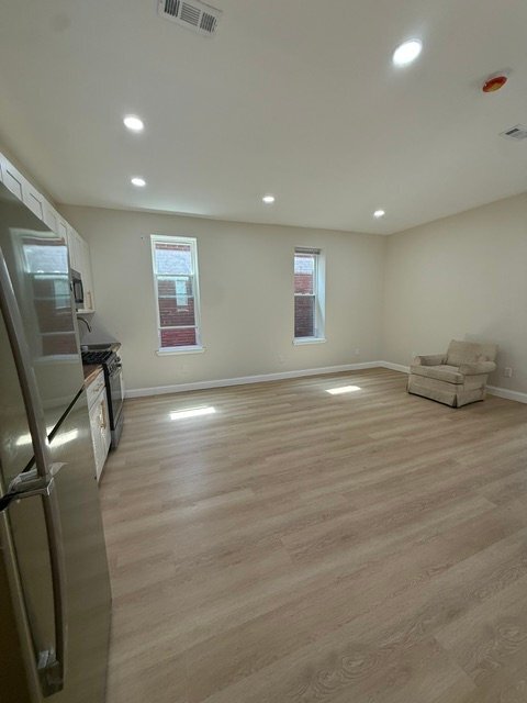 Building Photo - 4118 S Compton Ave