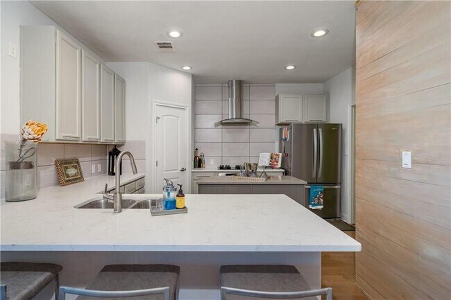 Foto del edificio - 230 Sunrise Ridge Cove