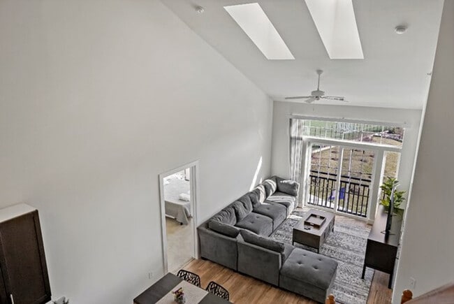 Building Photo - 2002 Eisenhower Ave