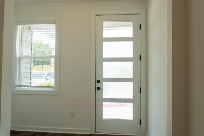 Building Photo - 1443 Darrowby Wy