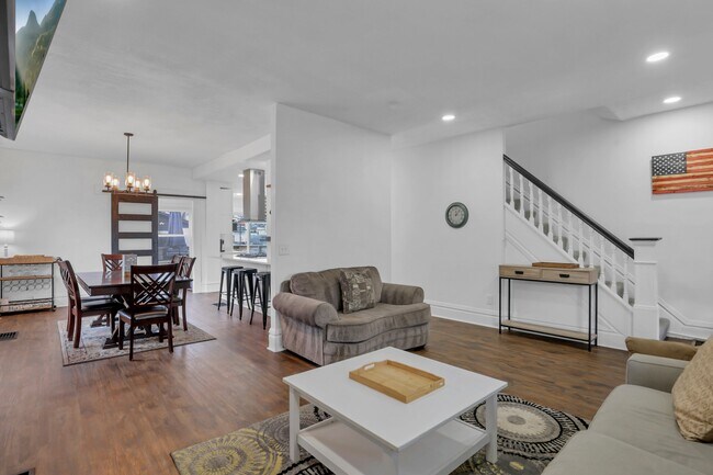 Foto del edificio - 873 Ellsworth Ave
