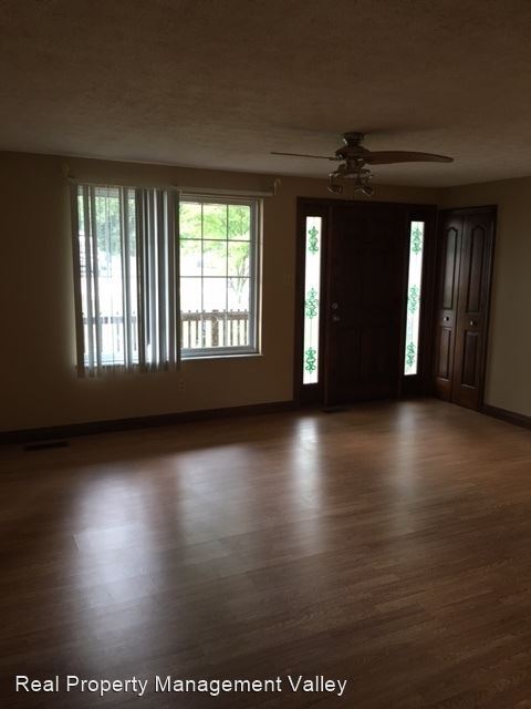 Building Photo - 3 br, 1 bath House - 217 Chestnut Street
