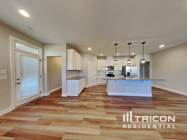 Building Photo - 241 Sailor Wy