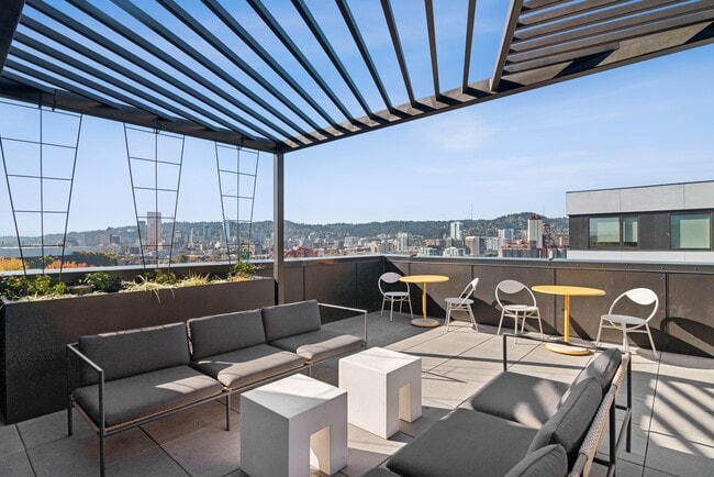 Building Photo - Analog PDX