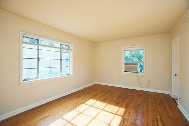 Photo - 1086 Briarcliff Rd NE (Atlanta, GA) Apartment