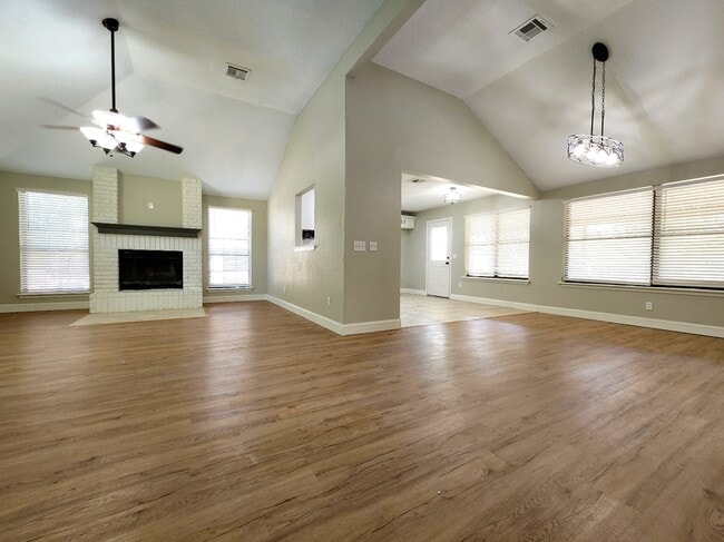 Photo - 11703 Lorene Ave House