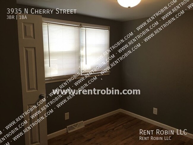 Foto del edificio - 3935 N Cherry St