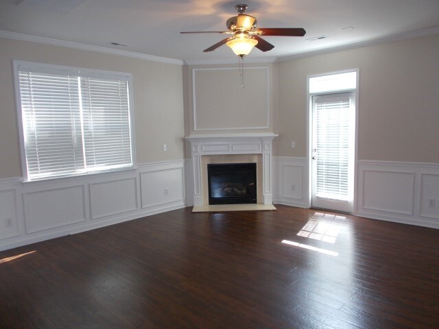 Building Photo - 8919 Cinder Ln