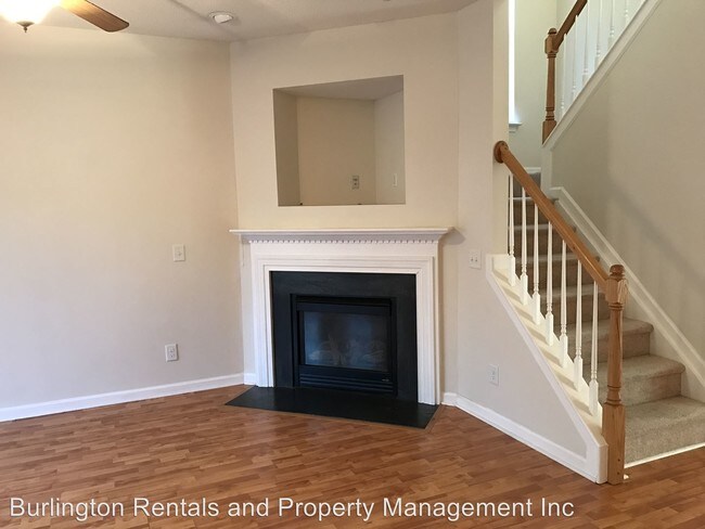 Foto del edificio - 1136 Briarwood Dr