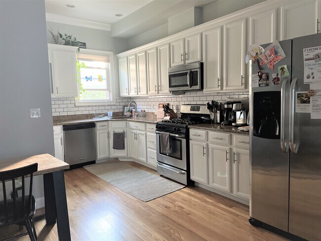 Foto del edificio - 87 Bartlett St