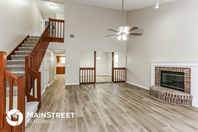 Building Photo - 12636 Misty Mountain Dr E