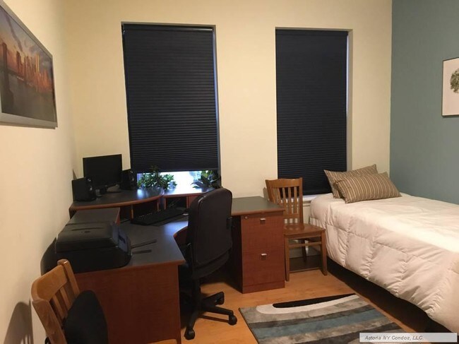Foto del edificio - 3130 Ditmars Blvd