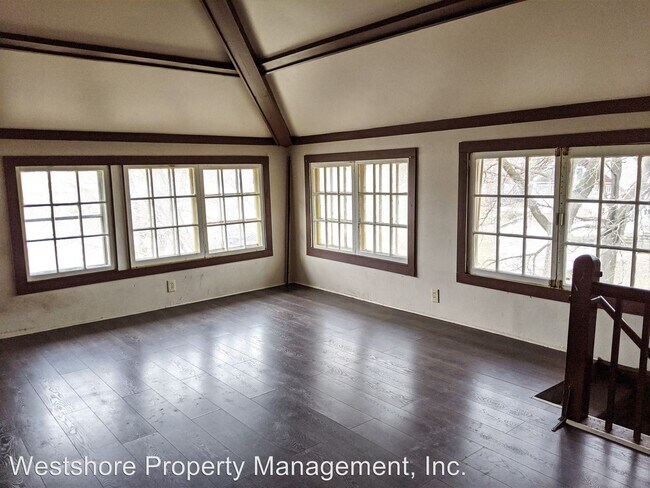 Building Photo - 180 McLaughlin Ave