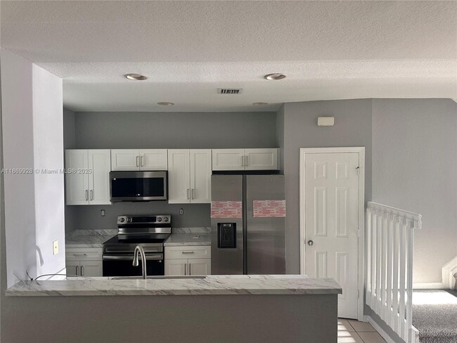 Building Photo - 6053 SW 19th Pl