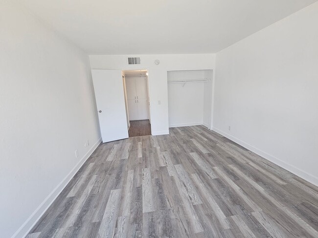 Interior Photo - Welcome to Sherman West Apartments !!!