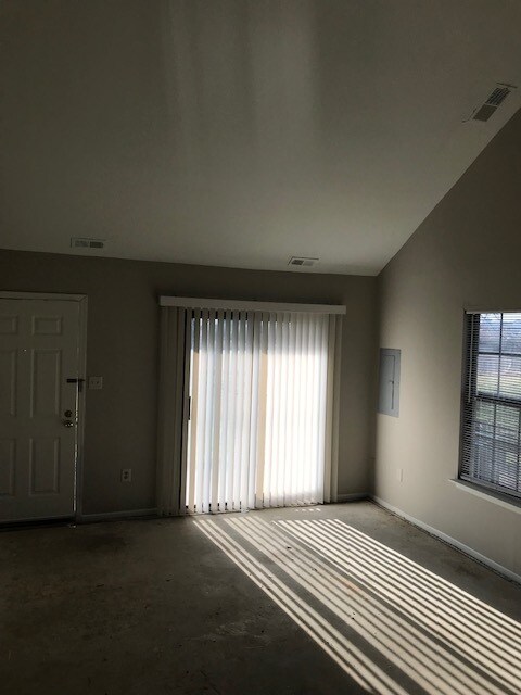 Foto del edificio - 3115 Jasmine Ct