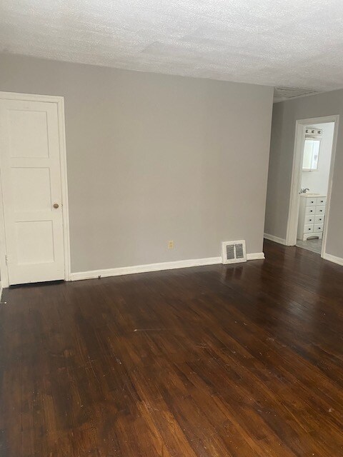 Foto del edificio - 1364 Adelaide Ave SE