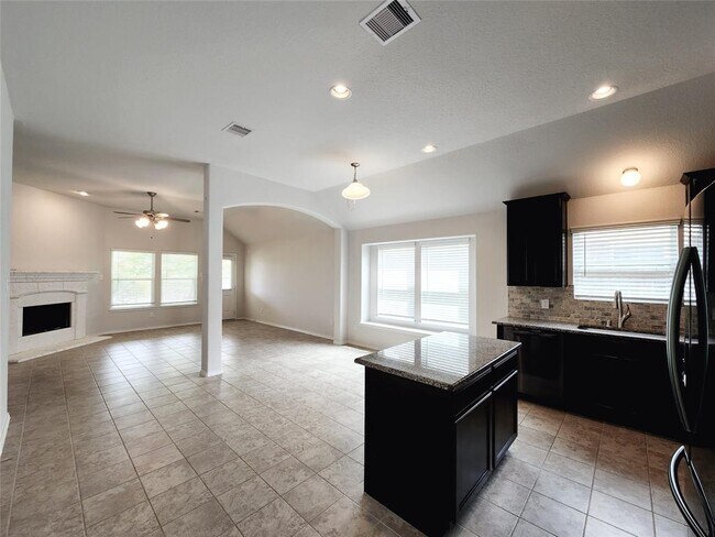 Foto del edificio - 5131 Spring Terrace Ln