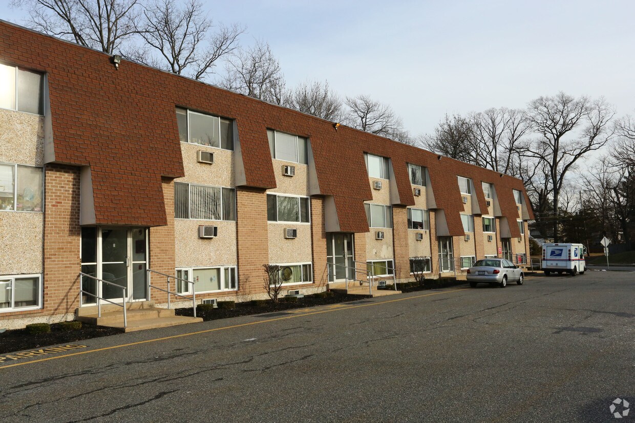 Foto principal - Twin Park Apartments