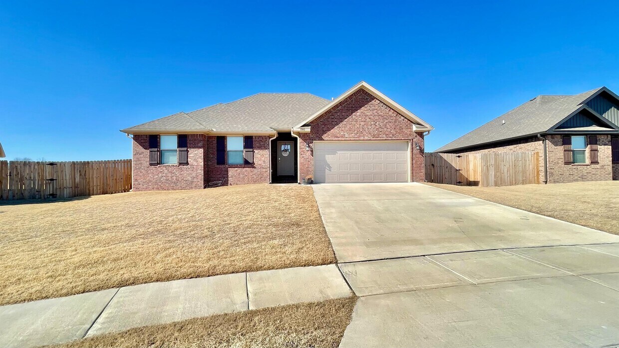 1760 Charismatic Dr, Prairie Grove, AR 72753 House for Rent in