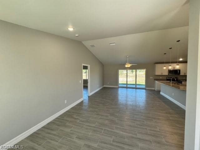 Building Photo - 834 Rixey St E