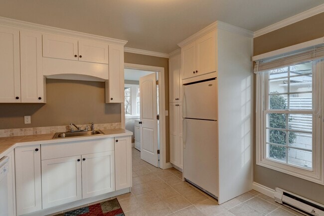 Foto del edificio - Pet Friendly 2 Bed, 1 Bath Home