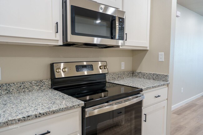 Foto del edificio - 6128 Princess Ln