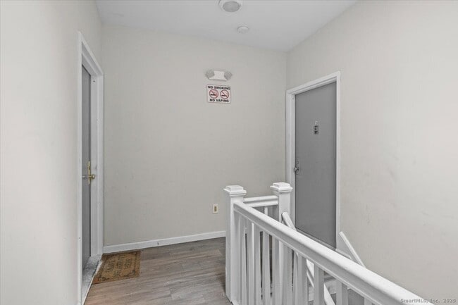 Building Photo - 204 Magnolia St