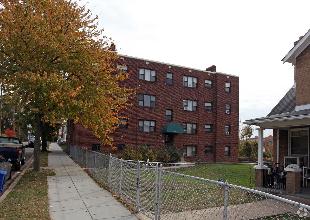 Primary Photo - 4639 Hunt Pl NE