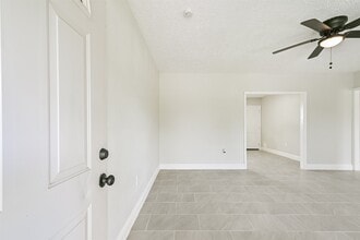 Building Photo - 5007 Northridge Dr