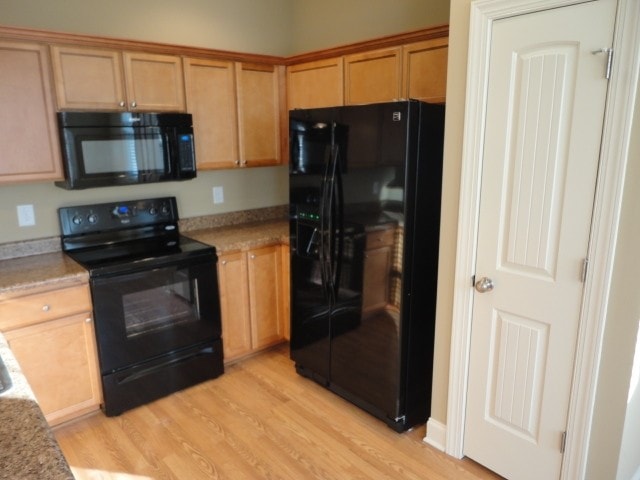 Foto del edificio - 166 Sequoia Dr