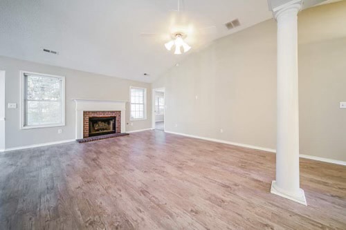 Building Photo - 904 Castlerock Way