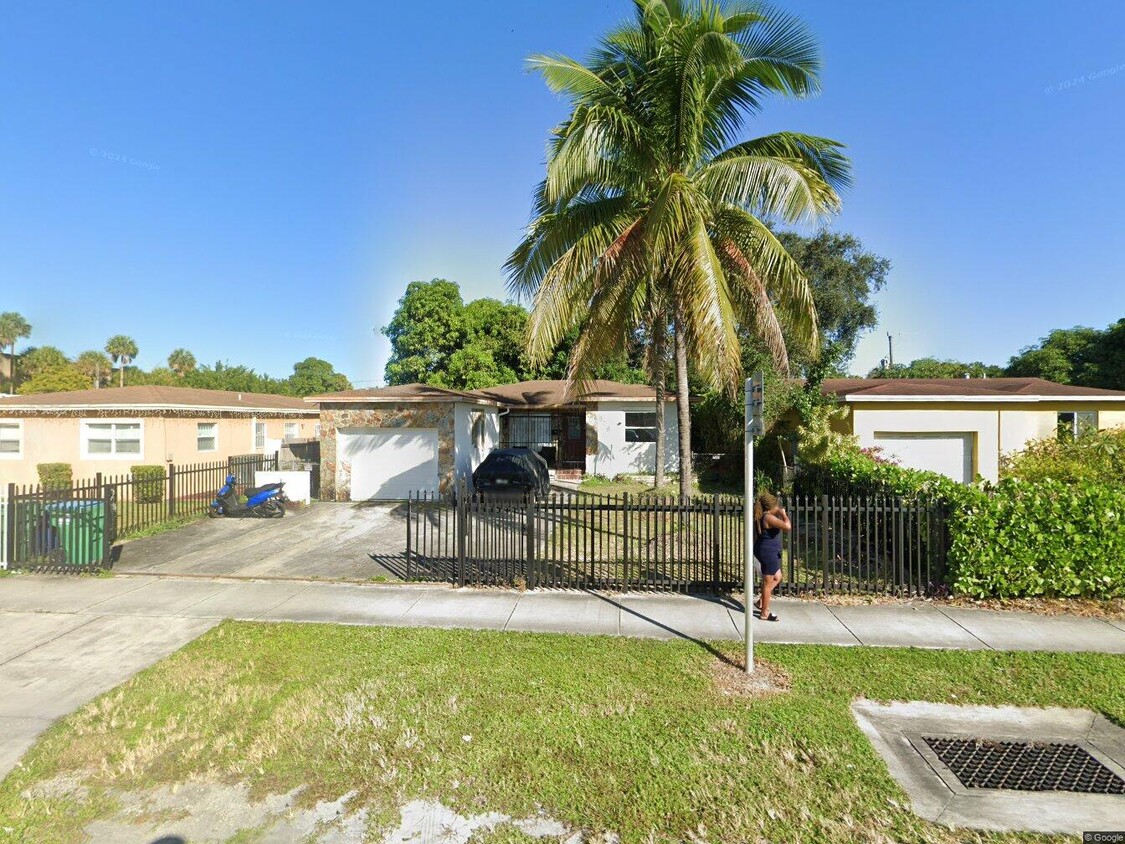 Photo - 579 NW 119th St (Miami, FL)