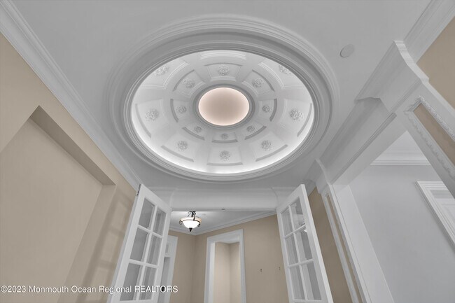 Foto del edificio - 131 Oval Rd