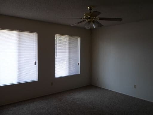 Foto del edificio - 1670 W Terry Ct