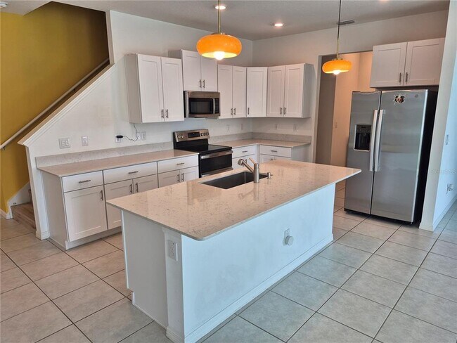 Building Photo - 32140 Powderpuff Mimosa Dr