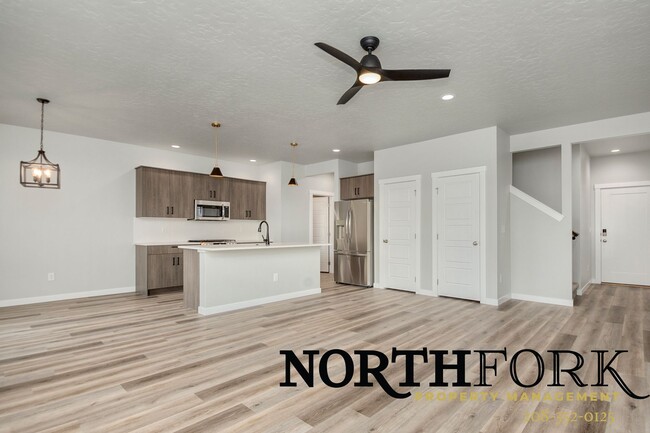 Building Photo - This New Meridian Home is Waiting For You!