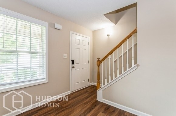 Building Photo - NOW AVAILABLE! - 215 Brookwood Cv, Atlanta...