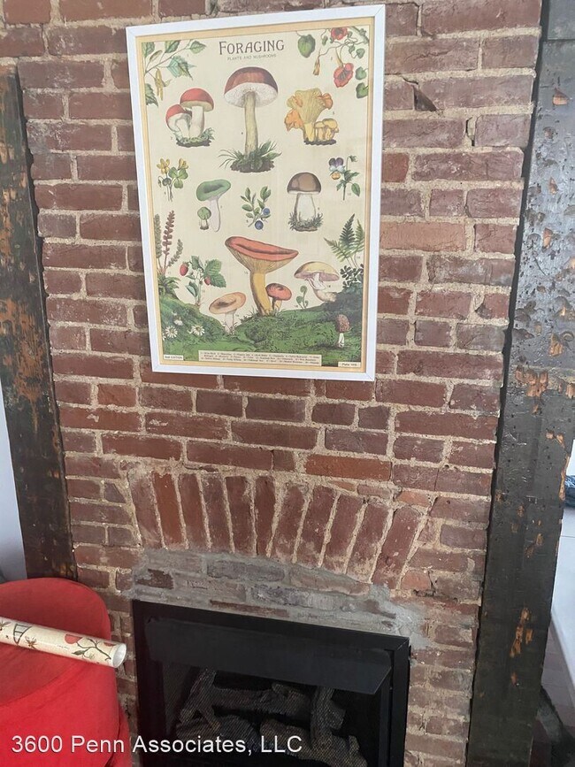 Building Photo - 2 br, 1.5 bath House - 154 38th Street 1