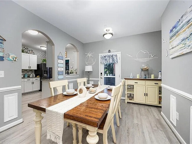 Building Photo - Earn Wealth While Leasing - Like a Homeown...