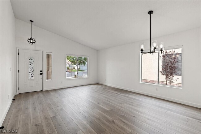 Foto del edificio - 5212 Fall Meadows Ave