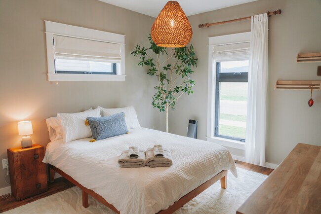 Foto del edificio - 6565 Blackwood Rd