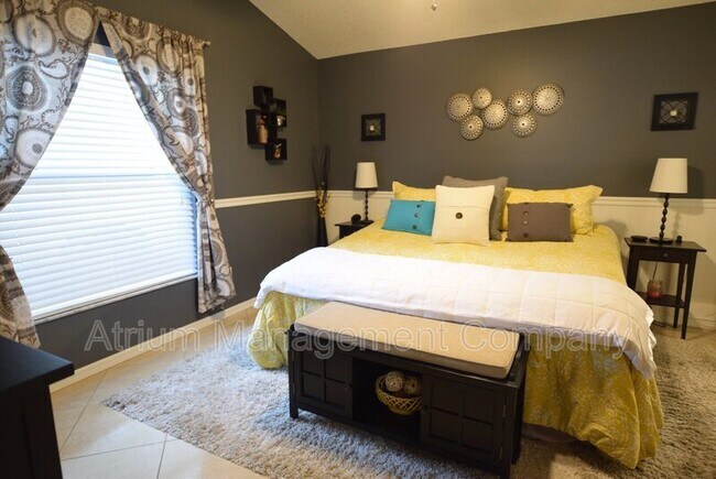 Foto del edificio - 1944 Bobtail Dr